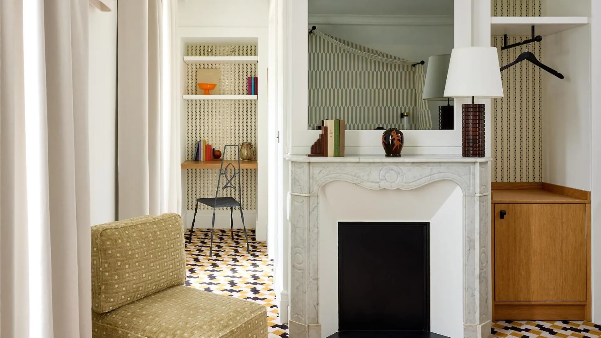Hotel Noucha Paris 4*,