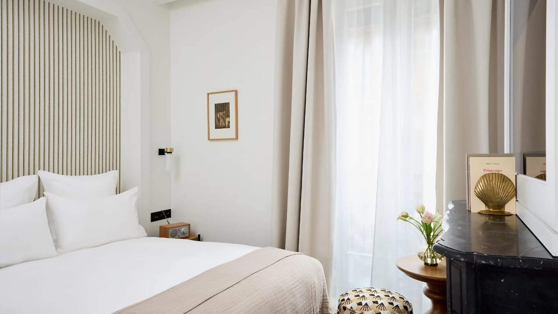 Hotel Noucha Paris 4*,