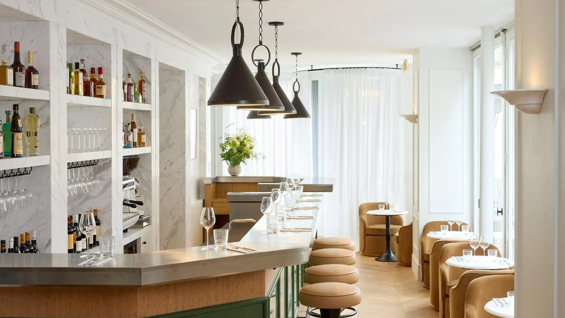 Hotel Noucha Paris 4*,  France