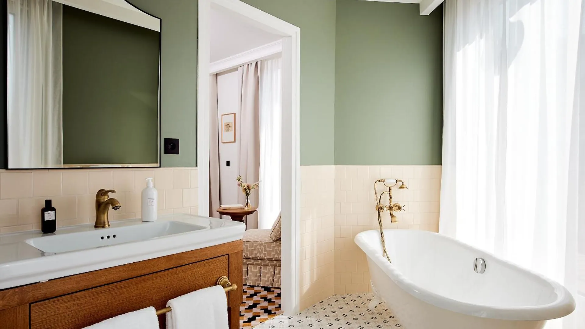 Hotel Noucha Paris