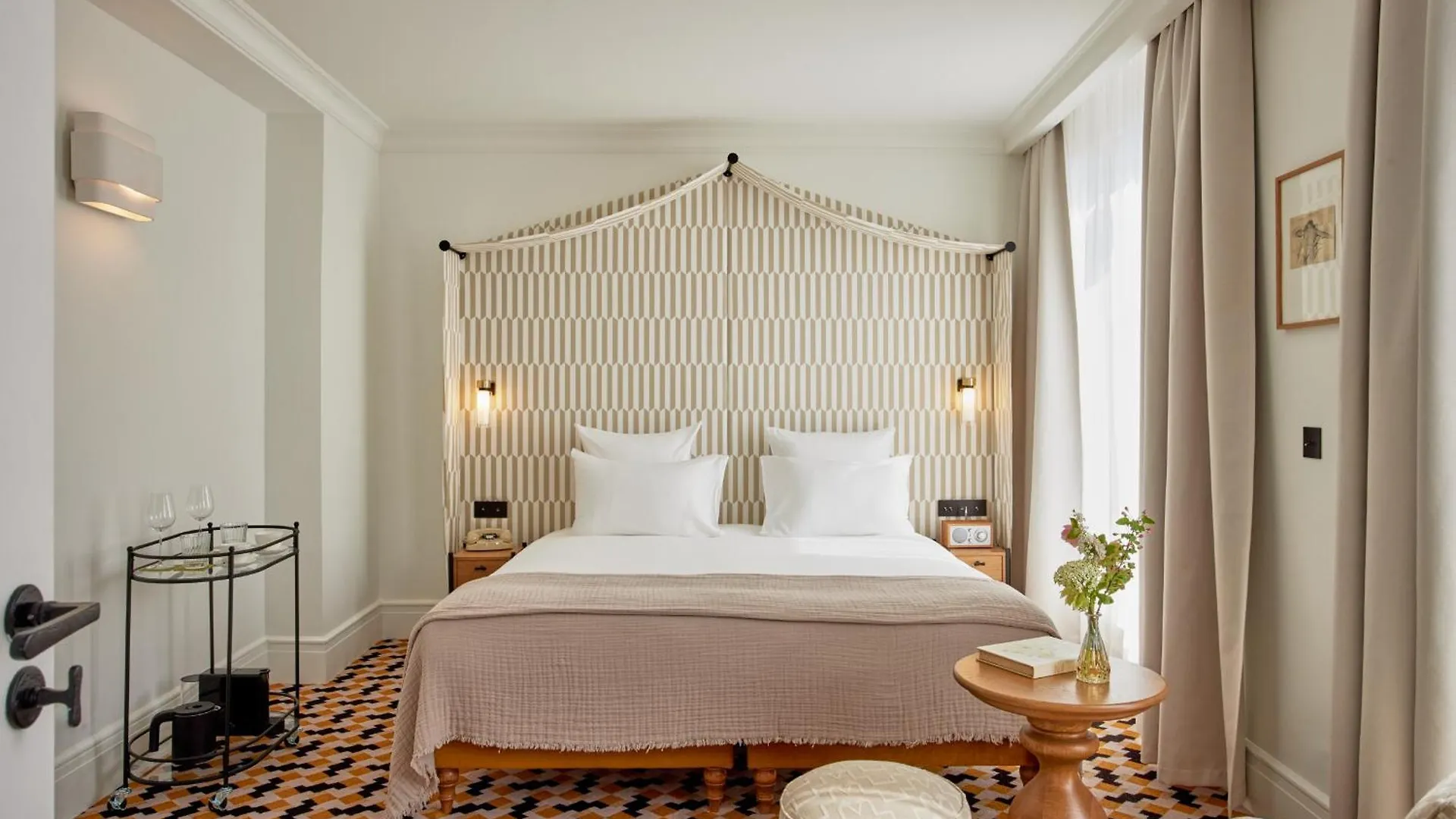 Hotel Noucha Paris